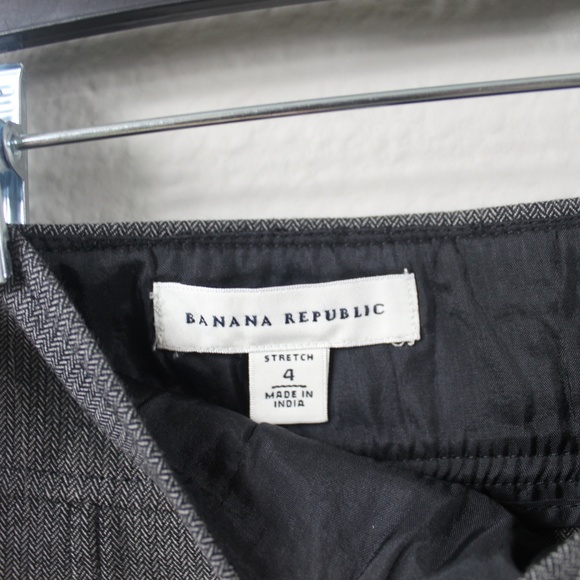 Banana Republic Grey Herringbone Pencil Skirt - Picture 5 of 6